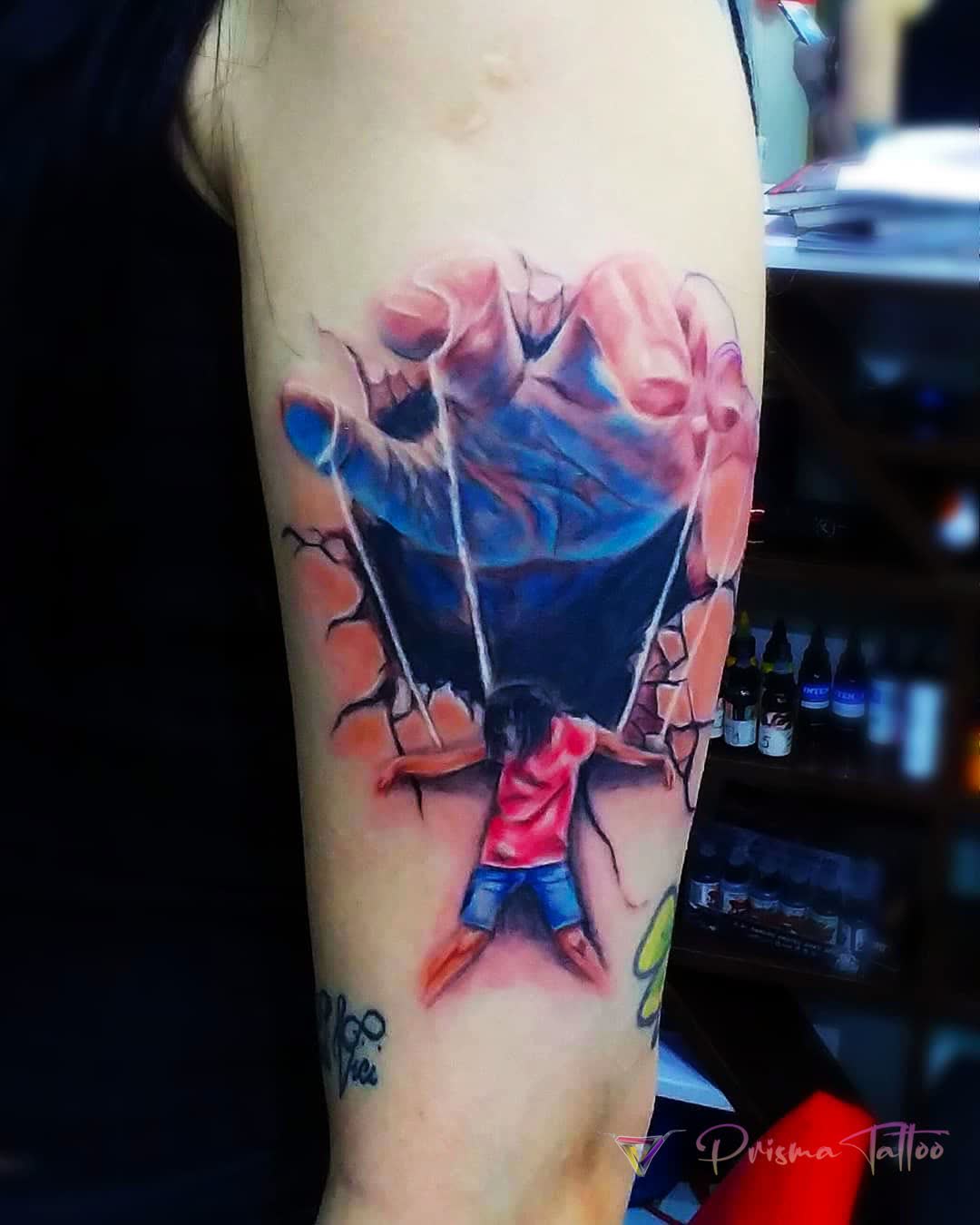 Siyah & Gri dövme çalışması · Prisma Tattoo